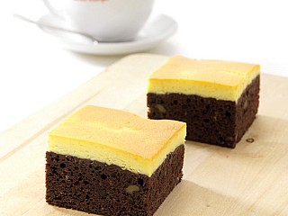 ชีสบราวนี่/Cheese Brownies