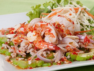 ยำมะระกุ้ง/Yum Ma Ra Spicy salad mainly momordica charantia tossed with mince pork and prawn, shrimp