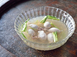 ซุปปลาหมึกยัดไส้ (ใหญ่) Soup Pla Muek Yud Sai (Large)