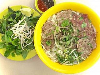 Phở Bò - Vietnamese Style Beef Noodle Soup