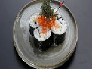 Salmon and Ikura Roll