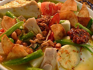 LONTONG SAYUR MEDAN