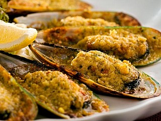 Baked N.Z. Green Mussels (half dozen)