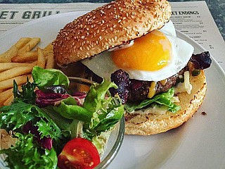 CW Burger Brekfast 150/200g