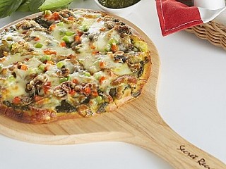 พิซซ่ามังสวิรัติหน้าเห็ดแชมปริยอง/Vegetarian Pesto Pizza