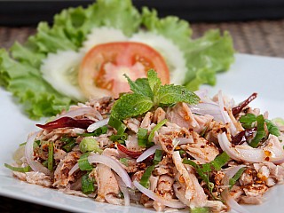 ลาบทูน่า/Lab-Tuna, Mince Tuna tossed with Thai herbs