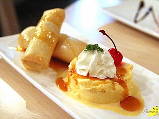 Phyllo Wrapped Bananas with Comembert Cheese