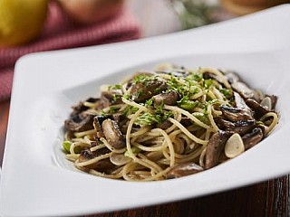 Garçons Express - Mushroom Aglio Olio (Vegetarian)