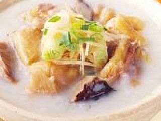 Sliced Chicken With Mushroom Congee