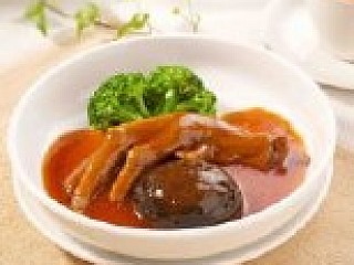 Stewed Goose Web with Mushroom