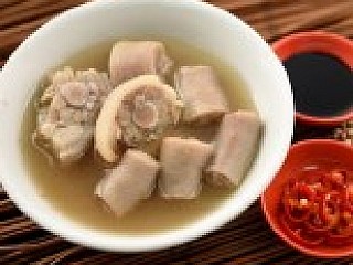 Pig's Tail Soup 猪尾汤