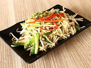 SALTED FISH BEAN SPROUTS
