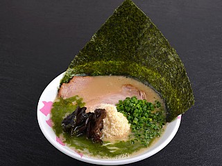TONKOTSU RAMEN SPRING with Japanese Seaweed