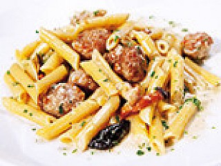 พาสต้าไส้กรอกอิตาเลี่ยนซอสไวน์ขาว/Pasta with Italian Sausages in White Wine Sauce