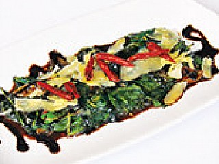 ผัดผักโขม/Sauteed Spinach