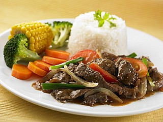 Stir-Fry Tomato Rib-Eye Beef on Rice