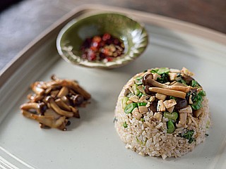 ข้าวผัดสวนเห็ด Vegetarian Fried Rice