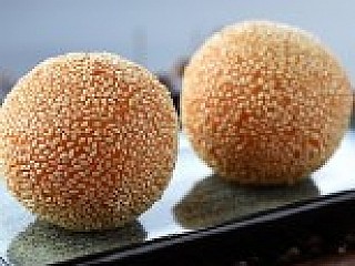 Crispy Sesame Crusted Rice Balls