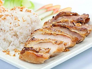 [Cơm Gà Nướng] Grilled Chicken with Garlic Rice