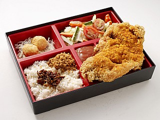 Deep-fried Chicken Chop Bento