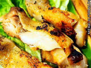Grilled Chicken Thigh with Lettuce Wrap