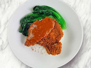 咖喱猪扒 Cantonese-Style Pork Chop with special curry sauce