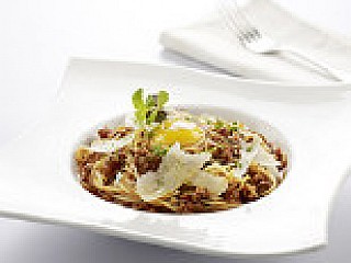 Egg-Drop Spaghetti Bolognese