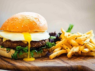 Beef Chesseburger