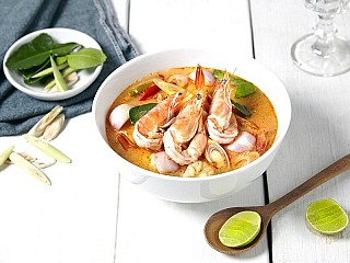 ต้ยำกุ้งแชบ๊วย/Sea prawn “Tom Yum Soup”