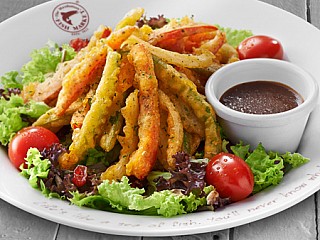 Mesclun Salad with Battered Veggie Sticks