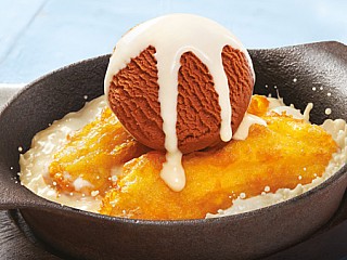 Sizzling Banana Fritters with Ice-cream
