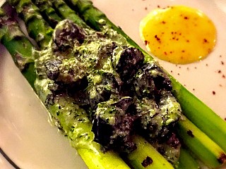 Green Asparagus & Escargot in Herb Butter