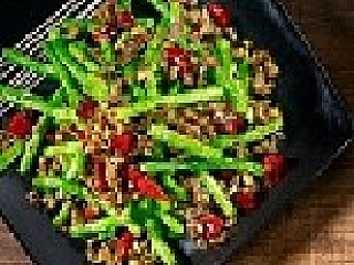 String Beans with Minced Pork and Dried Chilli