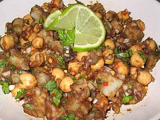 Aloo Channa Chaat