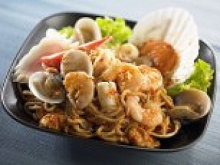 Spicy Seafood Dry Ramen