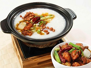 Porridge with Gong Bao Chicken 宫保鸡肉粥
