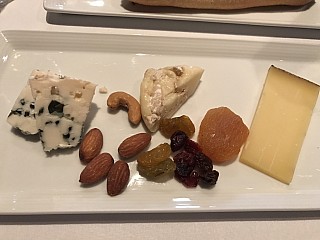 Plateau of French farm cheeses