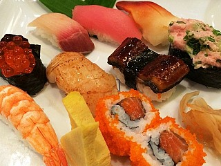 Sushi Nigiri Deluxe Set