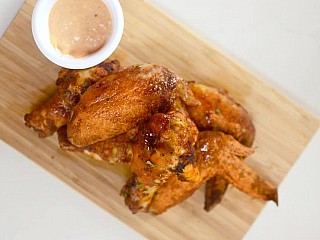 BAKED CHICKEN WINGS (8 WINGS)