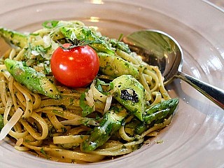 Herbed Pesto Linguini