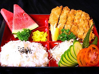 Torikatsu Set (炸鸡扒饭盒）