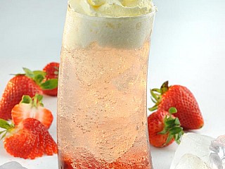 STRAWBERRY CREAM SODA