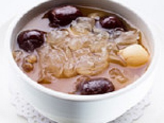 Double Boiled Hashima With Am Ginseng & Red Dates