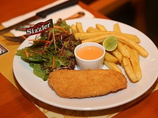 ปลาชุบเกล็ดขนมปังทอด (Fish & Chips)