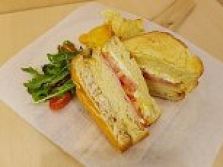 FLO's Club Sandwich