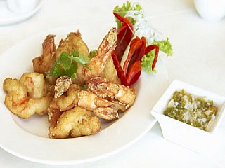 GOLDEN FRIED PRAWNS