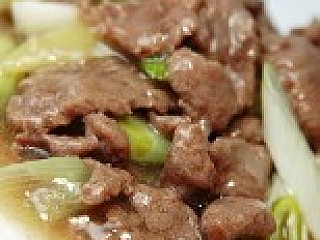 Stir-fried Beef Fillet with Ginger and Garlic 姜葱牛柳