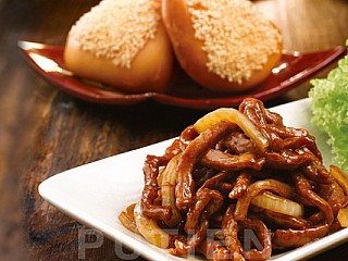 Shredded Pork with Sesame Bun