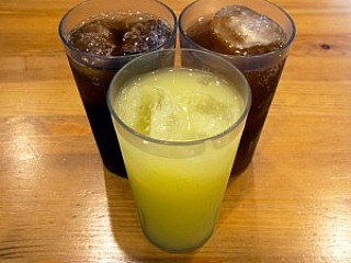 Ice Lemon Tea/Ice Peach tea/Kalamansi