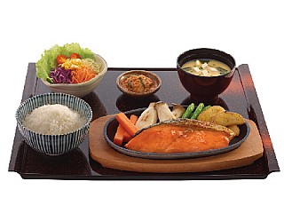 Salmon with Teriyaki Sauce サーモン照り焼き